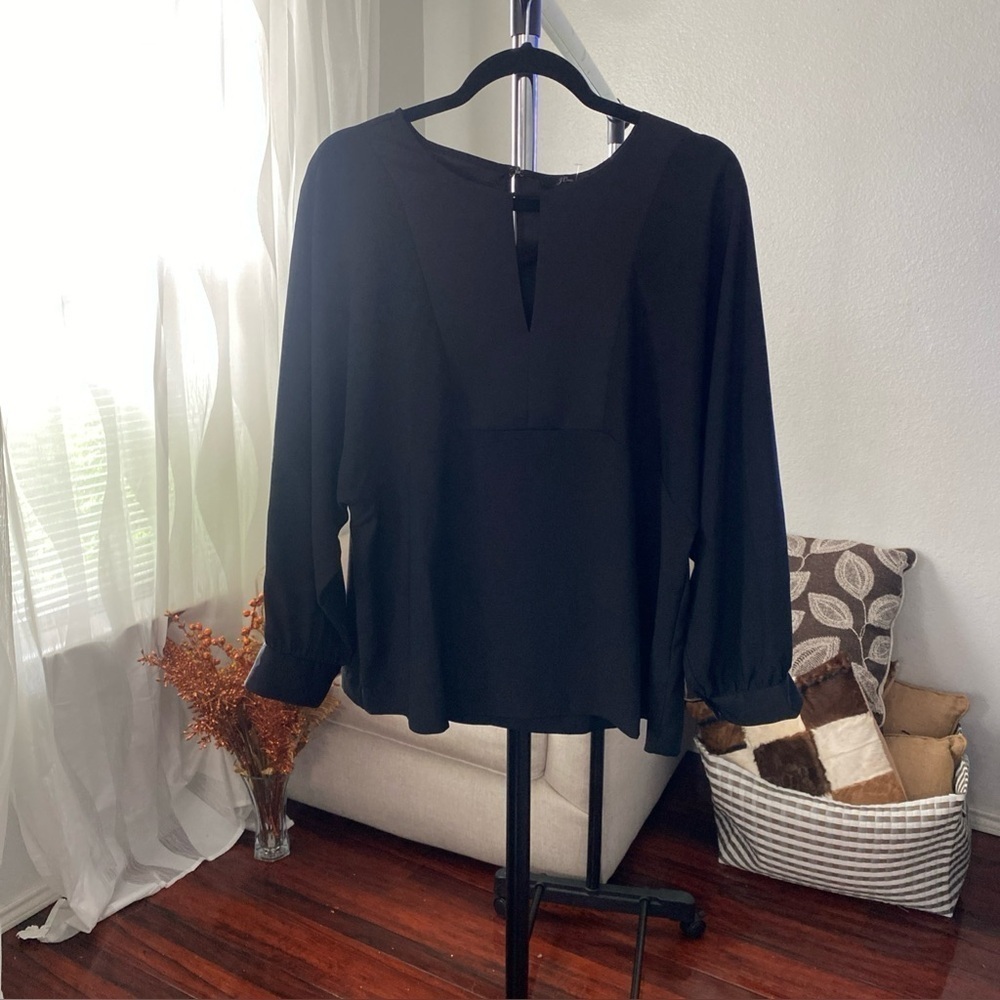 J Crew Top Womens Black V-neck satin crepe AG548  Large Blouse (A-23)